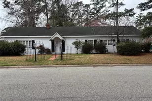 2103 McMillan Ave, Lumberton, NC 28358 - Photo 1