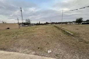 305 E First Street E, Lumberton, NC 28358 - Photo 1