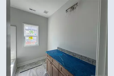 213 E 7th Avenue, Raeford, NC 28376 - Photo 5