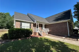 889 Louisiana Dr, Raeford, NC 28376 - Photo 3