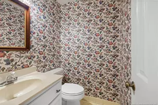 204 Thorncliff Dr, Fayetteville, NC 28303 - Photo 9