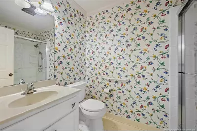 204 Thorncliff Drive, Fayetteville, NC 28303 - Photo 15