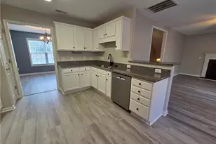 220 Loxley Ln, Sanford, NC 27330 - Photo 3