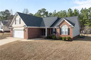 159 Whistling Pine Dr, Raeford, NC 28376 - Photo 3