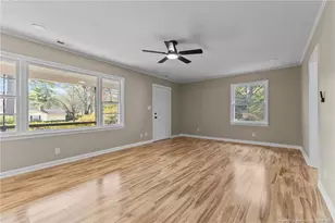 421 Early St, Fayetteville, NC 28311 - Photo 5