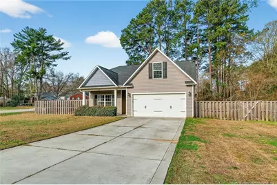 303 N Dickson Street, Raeford, NC 28376 - Photo 3