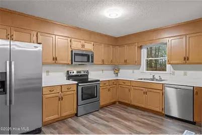 901 Heather Trail, Aberdeen, NC 28315 - Photo 5