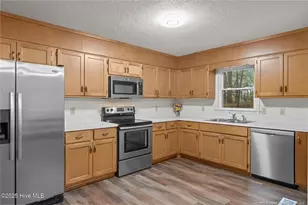 901 Heather Trail, Aberdeen, NC 28315 - Photo 5