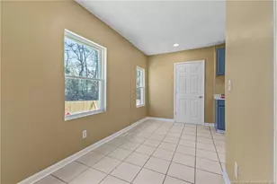 239 Windsor Dr, Fayetteville, NC 28301 - Photo 13