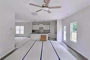 407 Windemere Dr, Fayetteville, NC 28314 - Photo 9