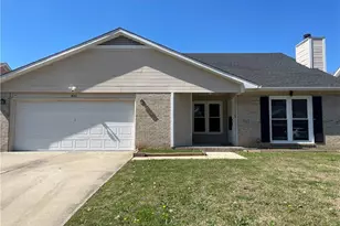 2840 Chillingworth Dr, Fayetteville, NC 28306 - Photo 1