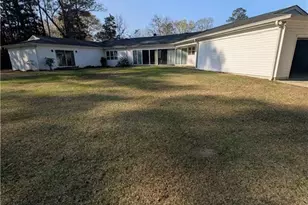 1503 Lake View Road S, Fairmont, NC 28340 - Photo 3