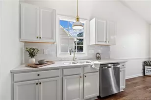 3120 Burton Dr, Fayetteville, NC 28306 - Photo 9