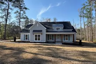 5379 Club House Ln, Hope Mills, NC 28348 - Photo 1