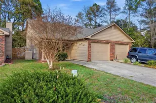 2644 Burke Ln, Hope Mills, NC 28306 - Photo 3