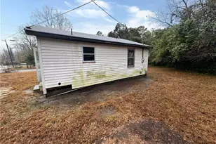 304 Tuskeegee Dr, Laurinburg, NC 28352 - Photo 3