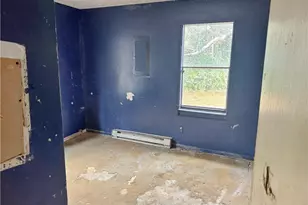 304 Tuskeegee Dr, Laurinburg, NC 28352 - Photo 5