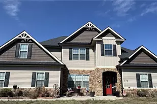 176 Wexford St, Raeford, NC 28376 - Photo 1