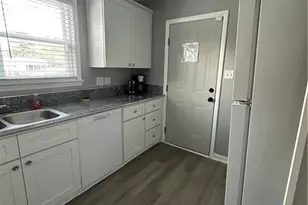 2003 Camden Rd, Fayetteville, NC 28306 - Photo 5