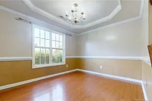 10 Valley View Ct, Sanford, NC 27332 - Photo 7