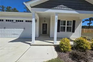 111 Pine Needle Dr, Salemburg, NC 28385 - Photo 3