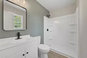 1571 Ireland Dr, Fayetteville, NC 28304 - Photo 19