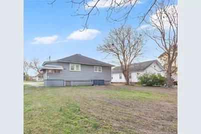 204 W E Street, Erwin, NC  - Photo 23