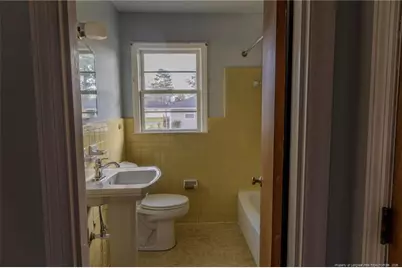 1108 E 10th Street, Lumberton, NC 28358 - Photo 11