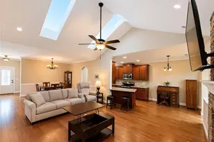 1907 B Whisper Lake Dr Dr, Whitsett, NC 27377 - Photo 3