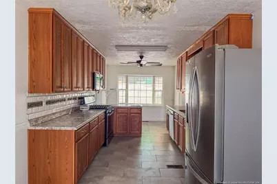 575 Veterans Road, Saint Pauls, NC 28384 - Photo 15