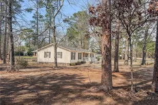 575 Veterans Rd, Saint Pauls, NC 28384 - Photo 1