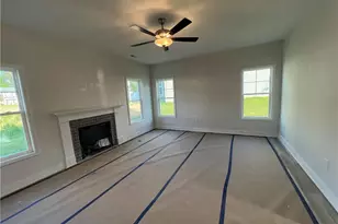3891 Blackhills Rd, Fayetteville, NC 28311 - Photo 7
