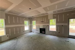 475 Crichton Ct, Fayetteville, NC 28311 - Photo 3