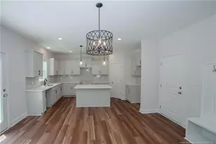 475 Crichton Ct, Fayetteville, NC 28311 - Photo 5