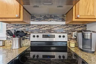 554 Abbottswood Drive, Fayetteville, NC 28301 - Photo 13