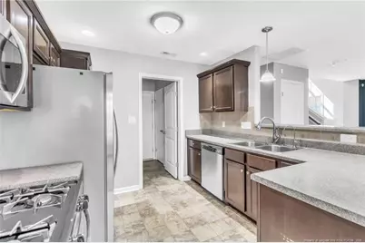 5334 Woodpecker Drive, Hope Mills, NC 28348 - Photo 15