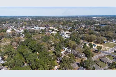 306 Woodcrest Road, Fayetteville, NC 28305 - Photo 11