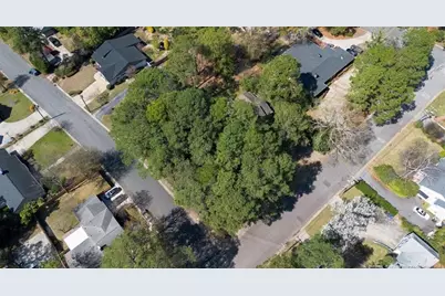 306 Woodcrest Road, Fayetteville, NC 28305 - Photo 9