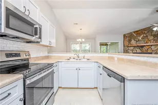 6760 Willowbrook Dr, Fayetteville, NC 28314 - Photo 9