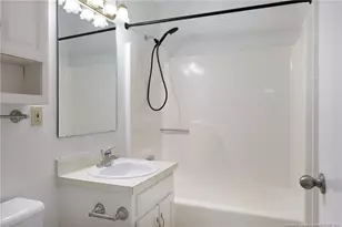 1228 Woodland Dr, Fayetteville, NC 28305 - Photo 9