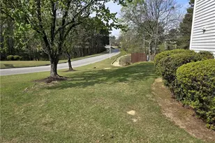 201 Waterdown Dr, Fayetteville, NC 28314 - Photo 9