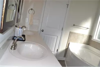 4615 Cedar Pass Drive, Hope Mills, NC 28348 - Photo 17