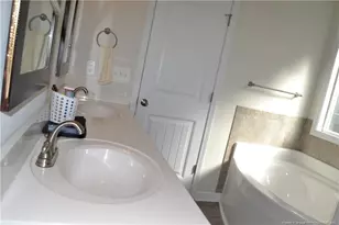 4615 Cedar Pass Dr, Hope Mills, NC 28348 - Photo 17