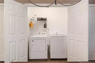 864 Hilton Dr, Fayetteville, NC 28311 - Photo 11