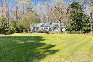 253 Lakeview Dr, Sanford, NC 27332 - Photo 7