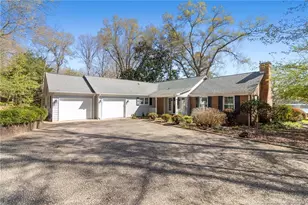 253 Lakeview Dr, Sanford, NC 27332 - Photo 1