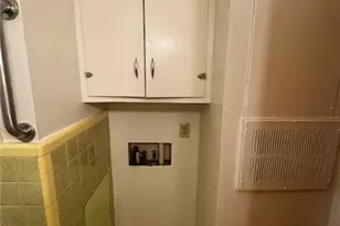 1305 E 13th St, Lumberton, NC 28358 - Photo 9