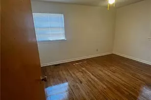 1305 E 13th St, Lumberton, NC 28358 - Photo 11