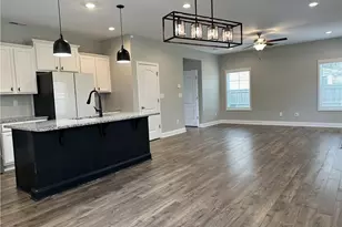 137 Ledford Ave, Raeford, NC 28376 - Photo 7