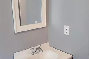 724 Spruce St, Lumberton, NC 28358 - Photo 9